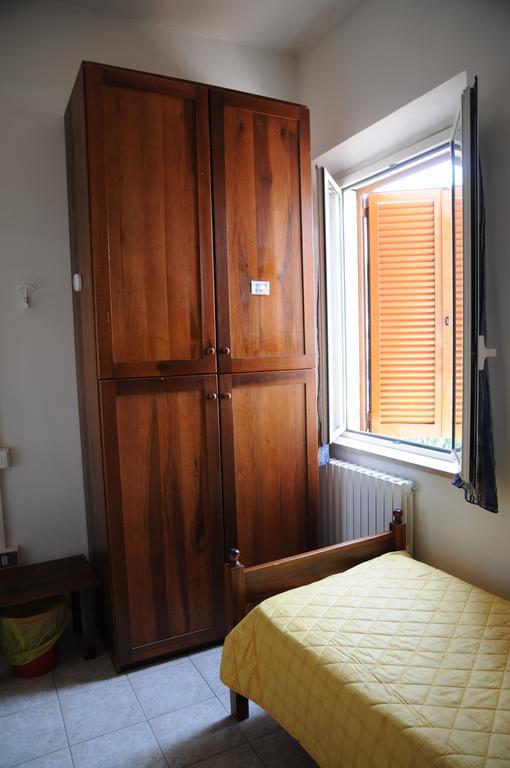 Ostello Della Gioventu Ancona Buitenkant foto